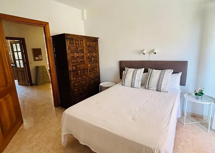 Centro Con 2 Camas De Matrimonio Y Aire Acondicionado *